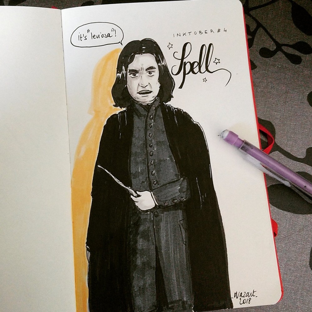 Severus Snape (Rogue) raté, qui se tient droit en disant "it's leviosa"
