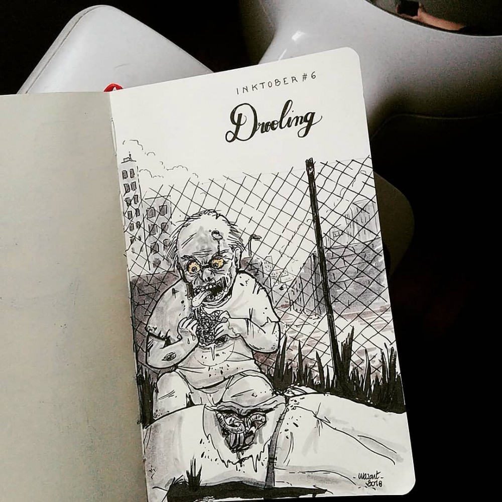 Un zombie en train de saliver / baver sur un cerveau tiré d'un cadavre, avec la ville en arrière-plan