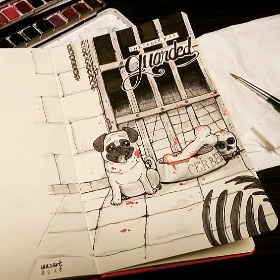 Un carlin tout petit mignon, couvert du sang des nombreux humains qu'il a dévorés, devant la grille pour laquelle il monte la garde